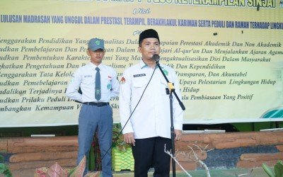 Upacara Berjalan Dengan Khidmat, Ini Pesan Pembina Kepada Peserta didik