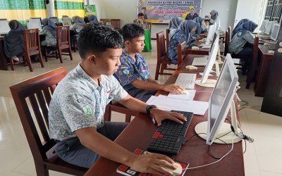 45 Peserta Didik MAN 1 Sinjai Ikuti OSN Tingkat Kabupaten